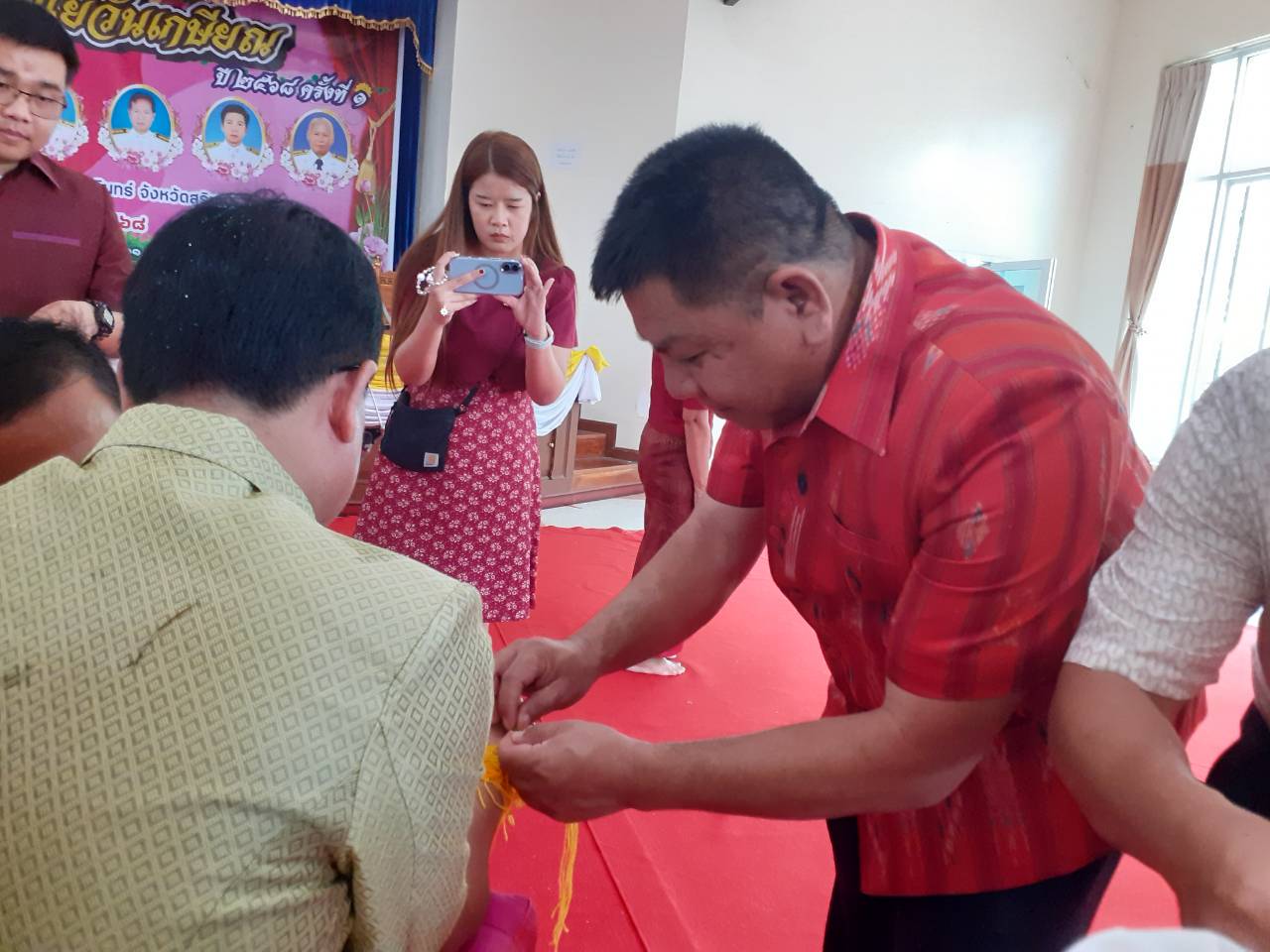 รูปภาพ-20260109103225-LINE_ALBUM_รวมภาพงานเกษียณ เขต11_260109_18.jpg