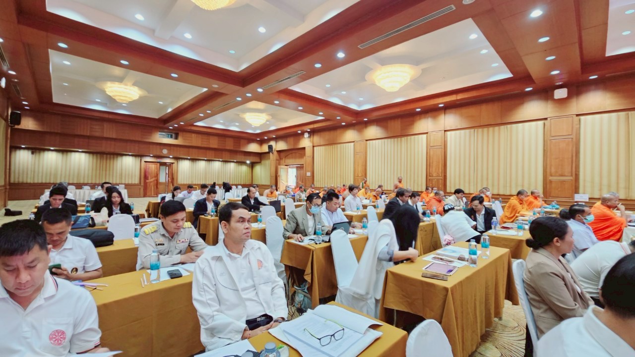 รูปภาพ-20260109103454-LINE_ALBUM_ประชุมผู้บริหาร สำนักเขต 11  ครั้งที่ 12568_260109_8.jpg